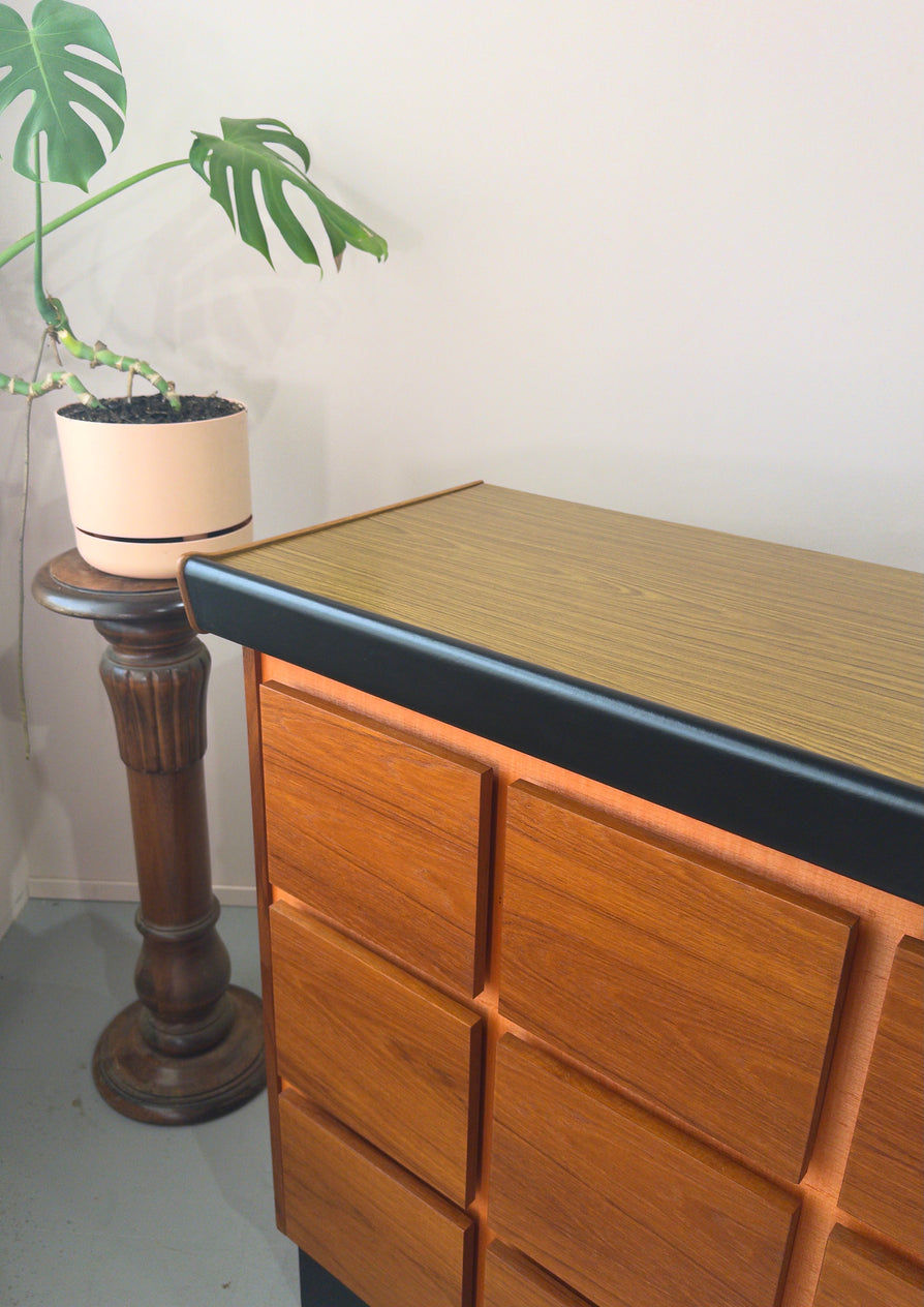 Mid-Century Bar in Teak