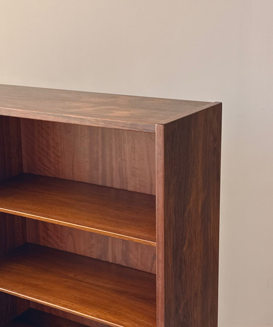 Omann Jun Bookcase in Rosewood