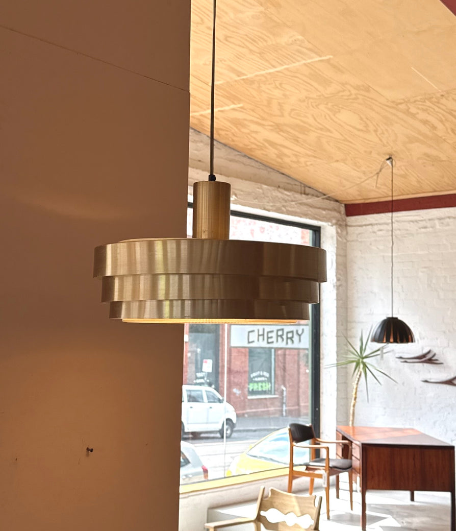 Tiered Vitrika Pendant in Brass and Glass