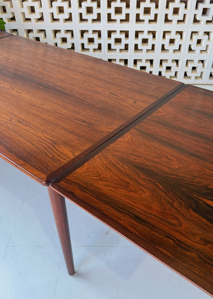 Fine Danish Extension Dining Table in Rosewood