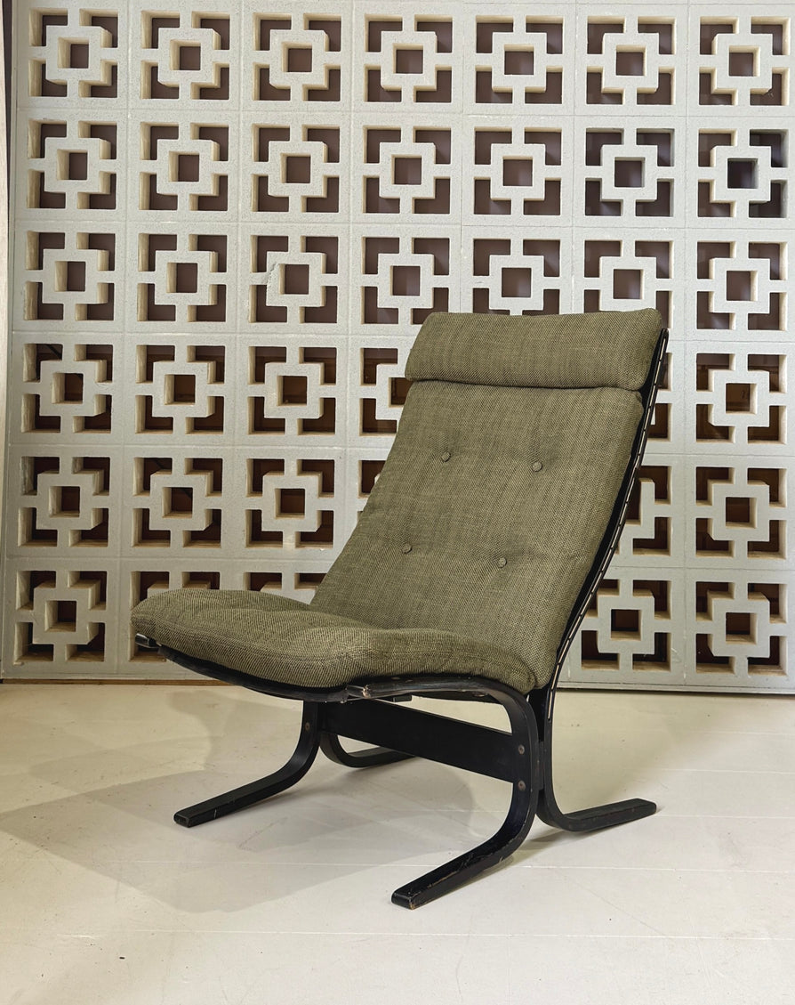 High-Back Siesta Chair in New Fabric