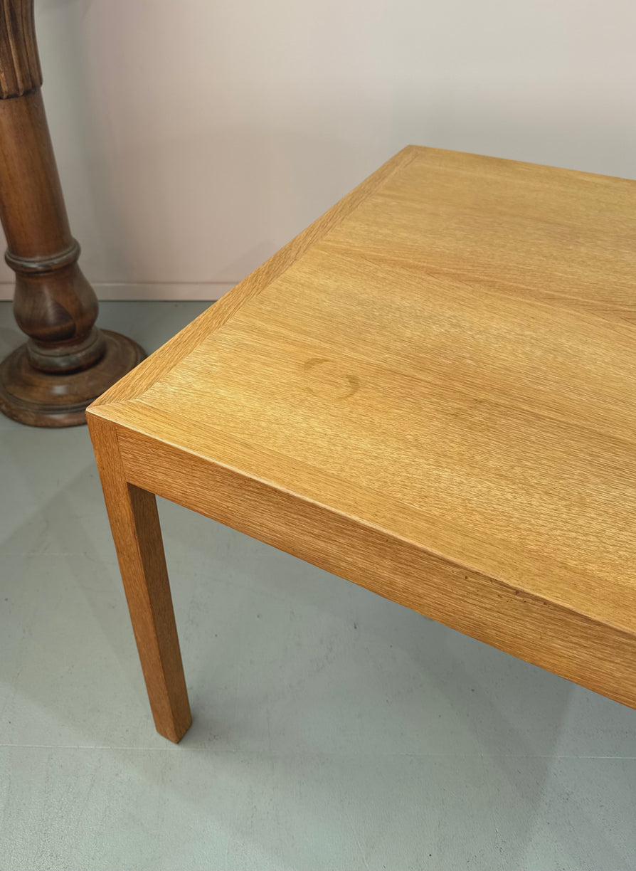 Hans Wegner Coffee / Corner Table Table in Oak