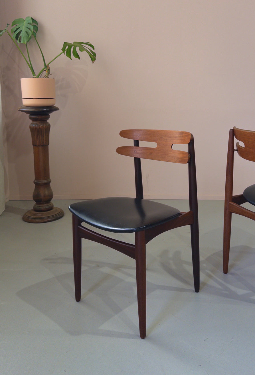 Set of Four Johannes Andersen Model 178 Dining Chairs in Teak