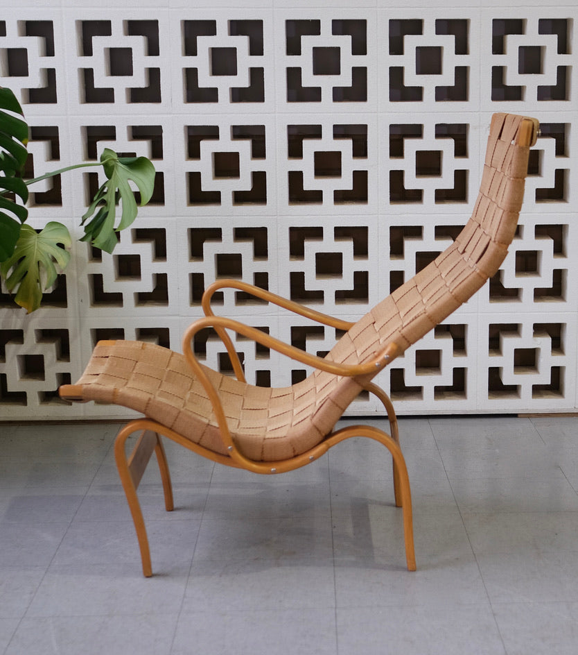 Bruno Mathsson "Pernilla" Lounge Chair