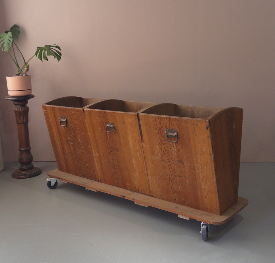 Vintage Feeder / Planter