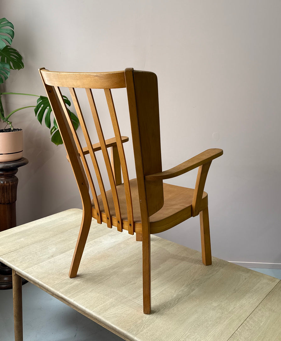 Fritz Hansen Canada Chair