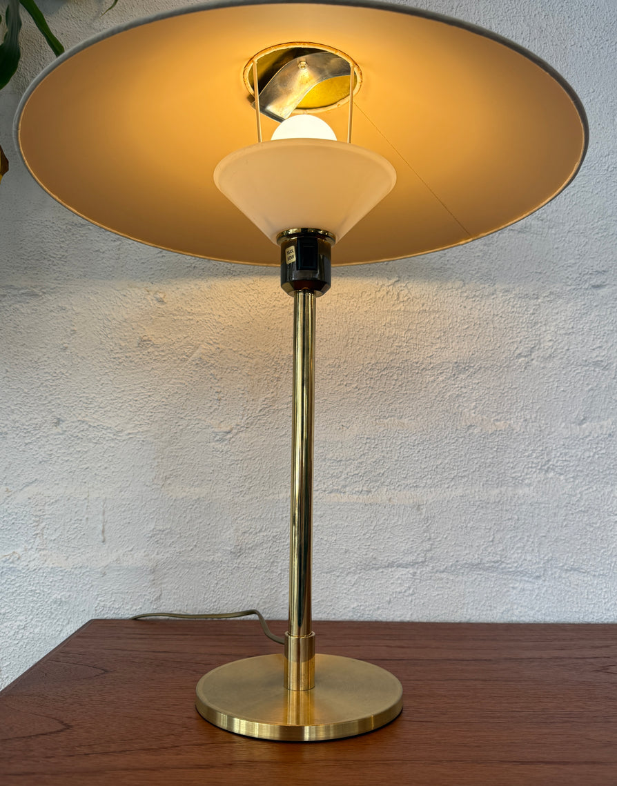 Darø “Tara” Table Lamp