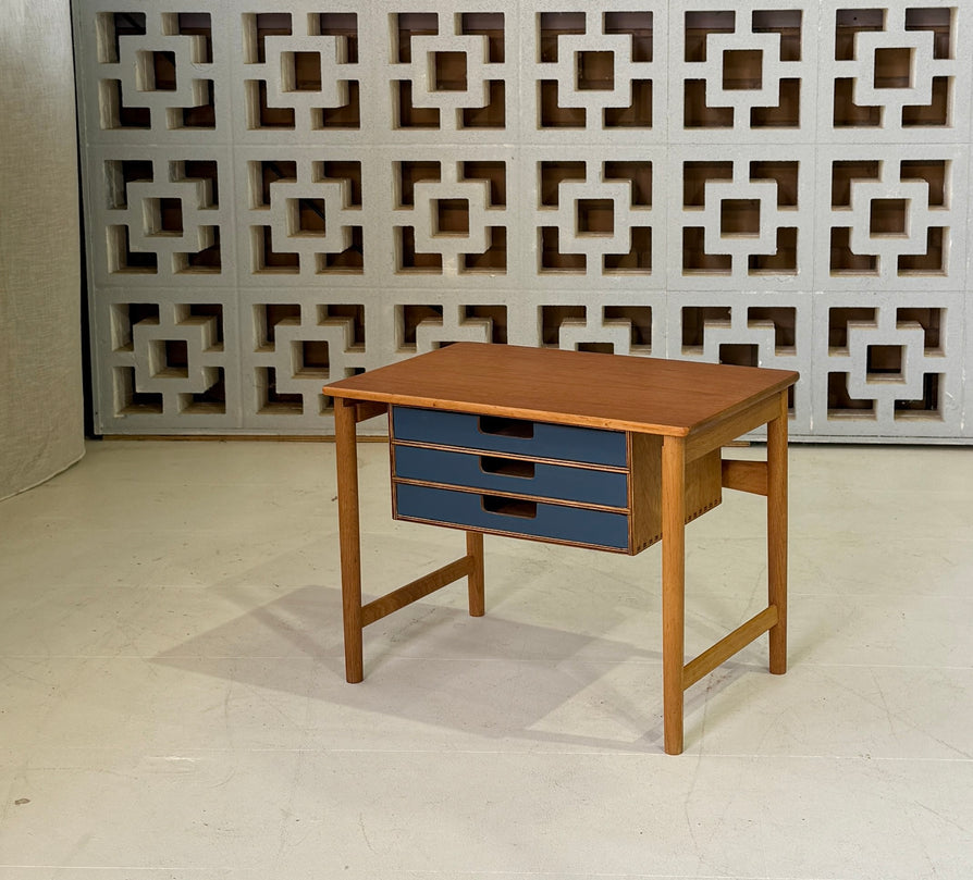 Danish Side Table in Teak & Oak