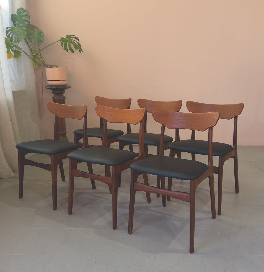 Six Schiønning & Elgaard Dining Chairs in Teak