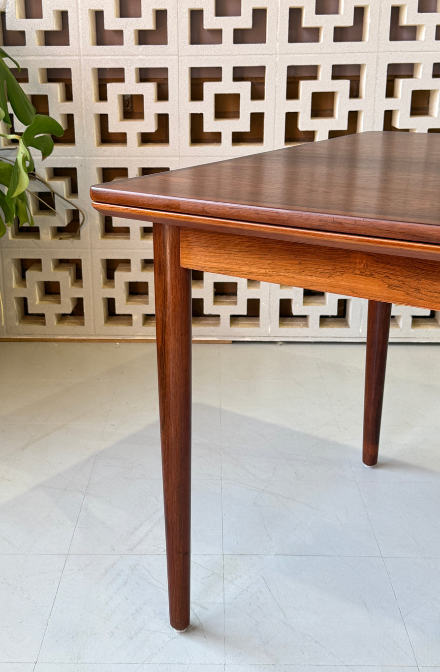 Fine Danish Extension Dining Table in Rosewood