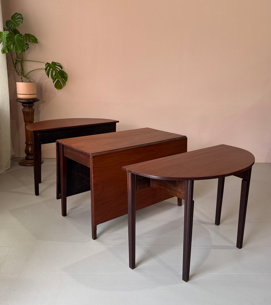 Inter-War, 1940s Gate-Leg Extension Dining Table