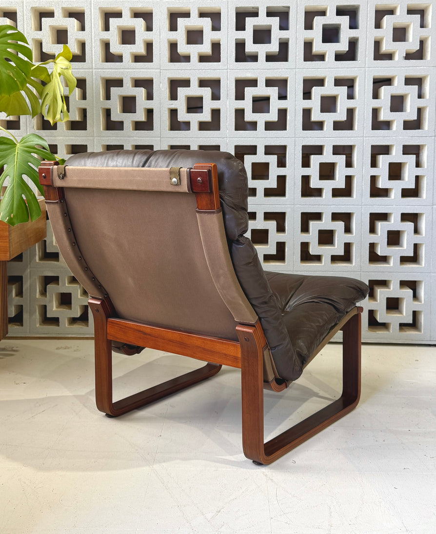 Vintage T8 Lounge by Tessa