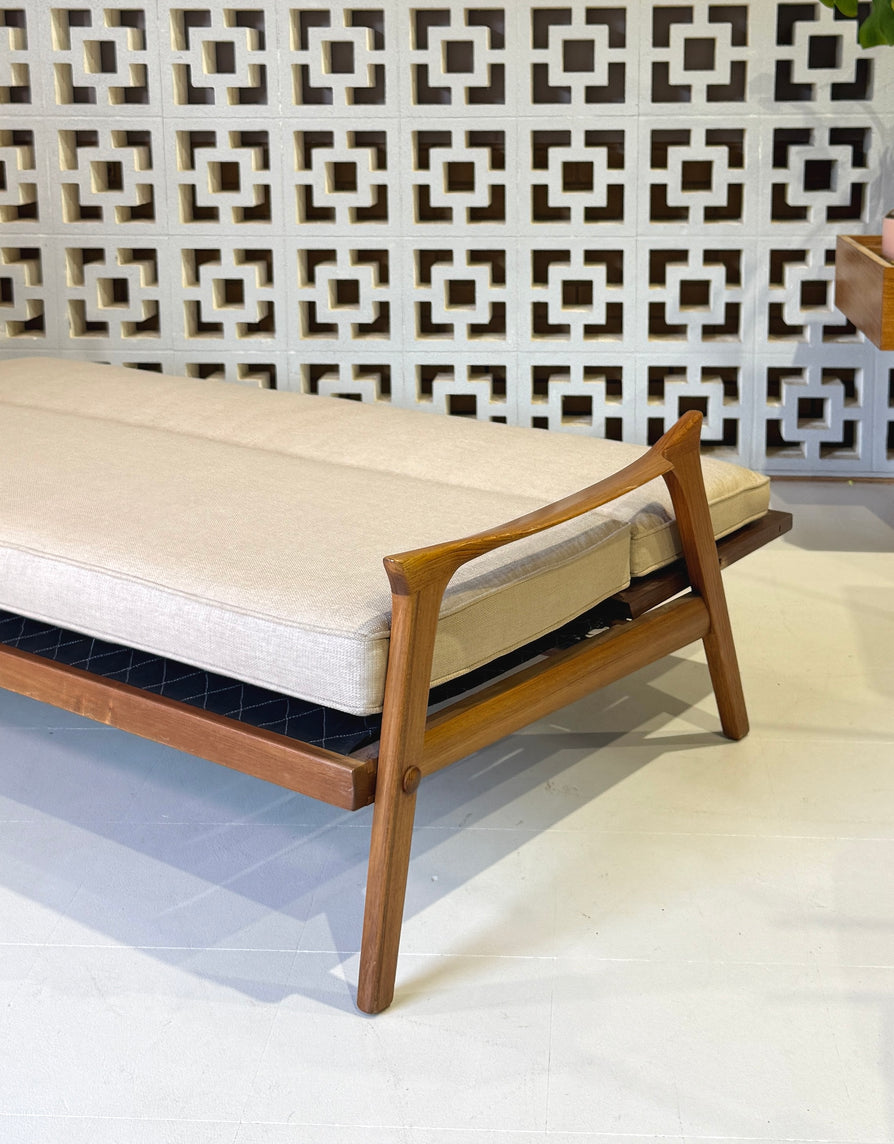 Danish Deluxe Inga Sofa / Daybed in New Fabric