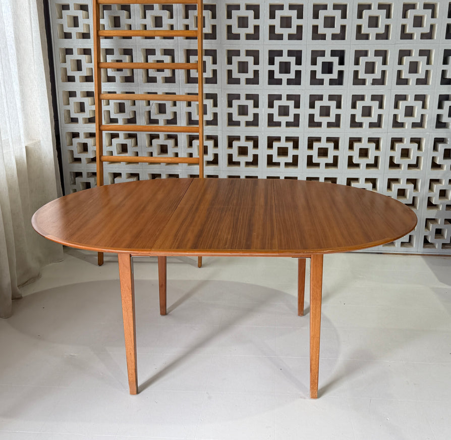 Round Mid-Century Extension Dining Table in Teak