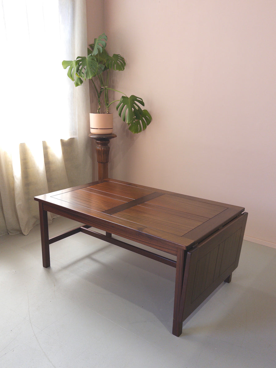 Large Silkeborg Drop-Side Extension Coffee Table