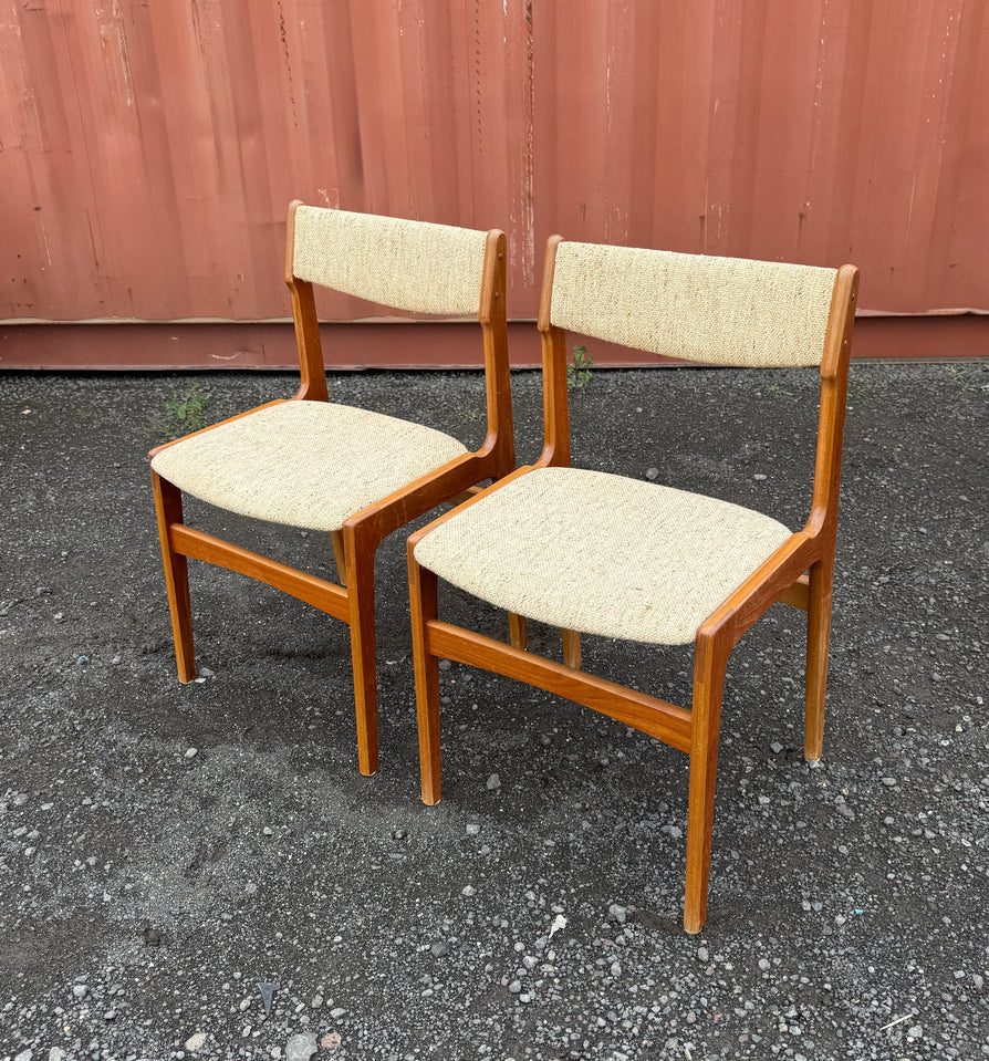 Six Erik Buch Dining Chairs in Teak