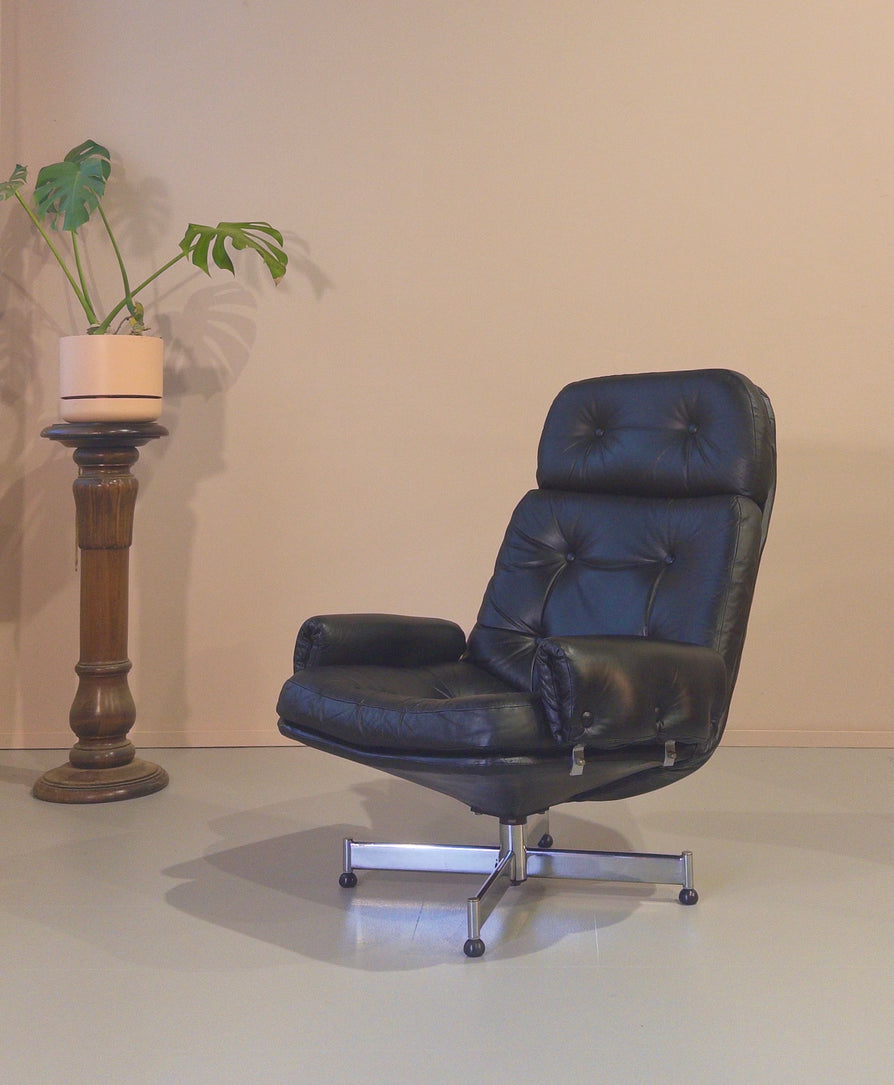 Danish Swivel Chair in Black Leather