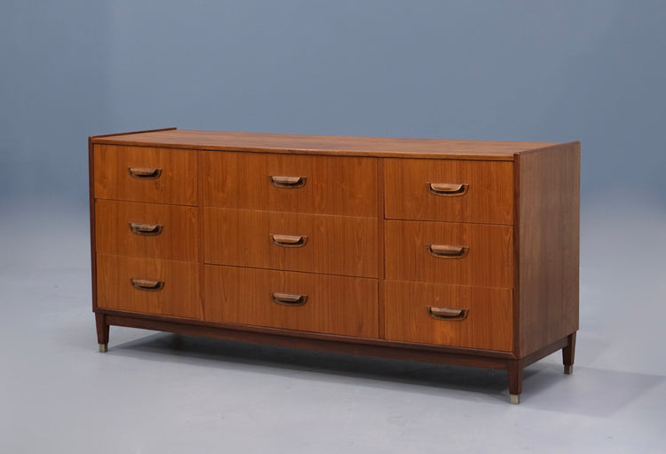 Wide Nine-Drawer Chest of Drawers in Teak