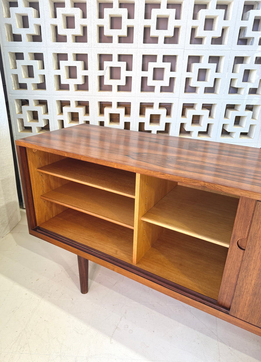Hans Wegner RY26 Sideboard