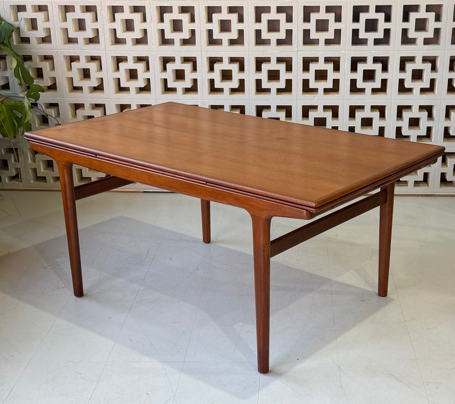 Johannes Andersen Extension Dining Table