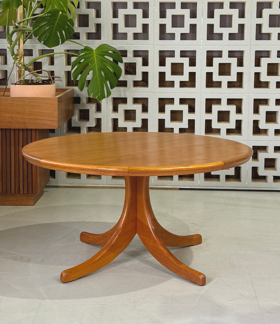 Round Noblett Mid-Century Coffee Table