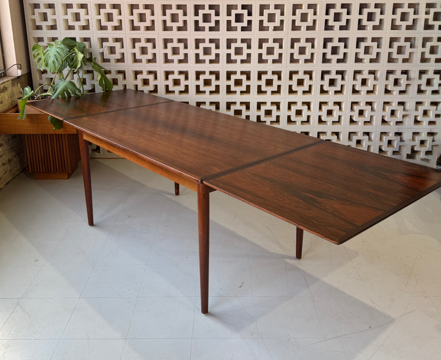 Fine Danish Extension Dining Table in Rosewood