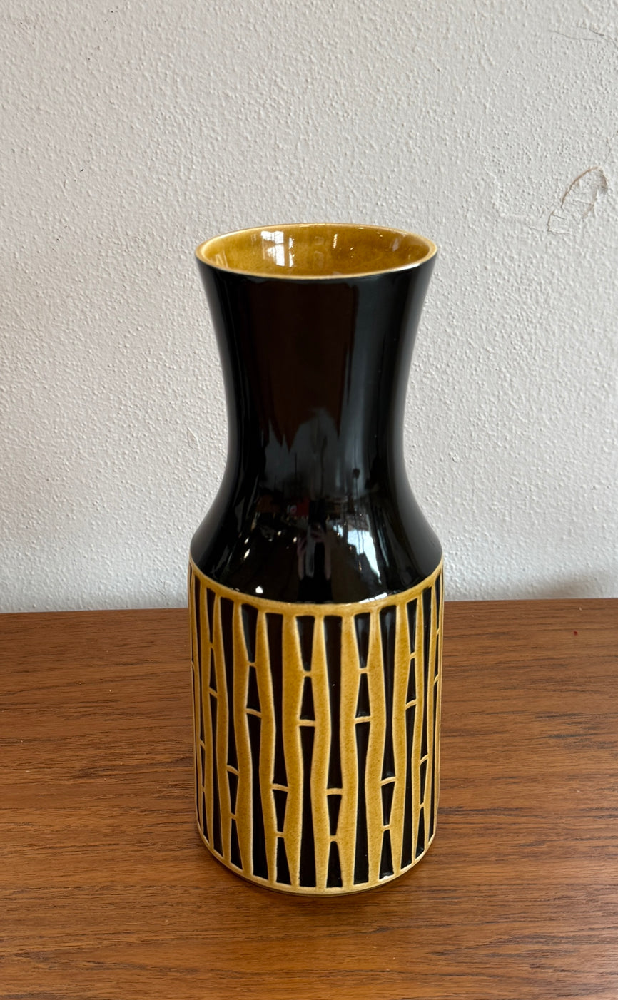 Johnathan Clappison for Hornsea Vase