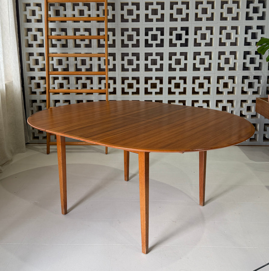 Round Mid-Century Extension Dining Table in Teak