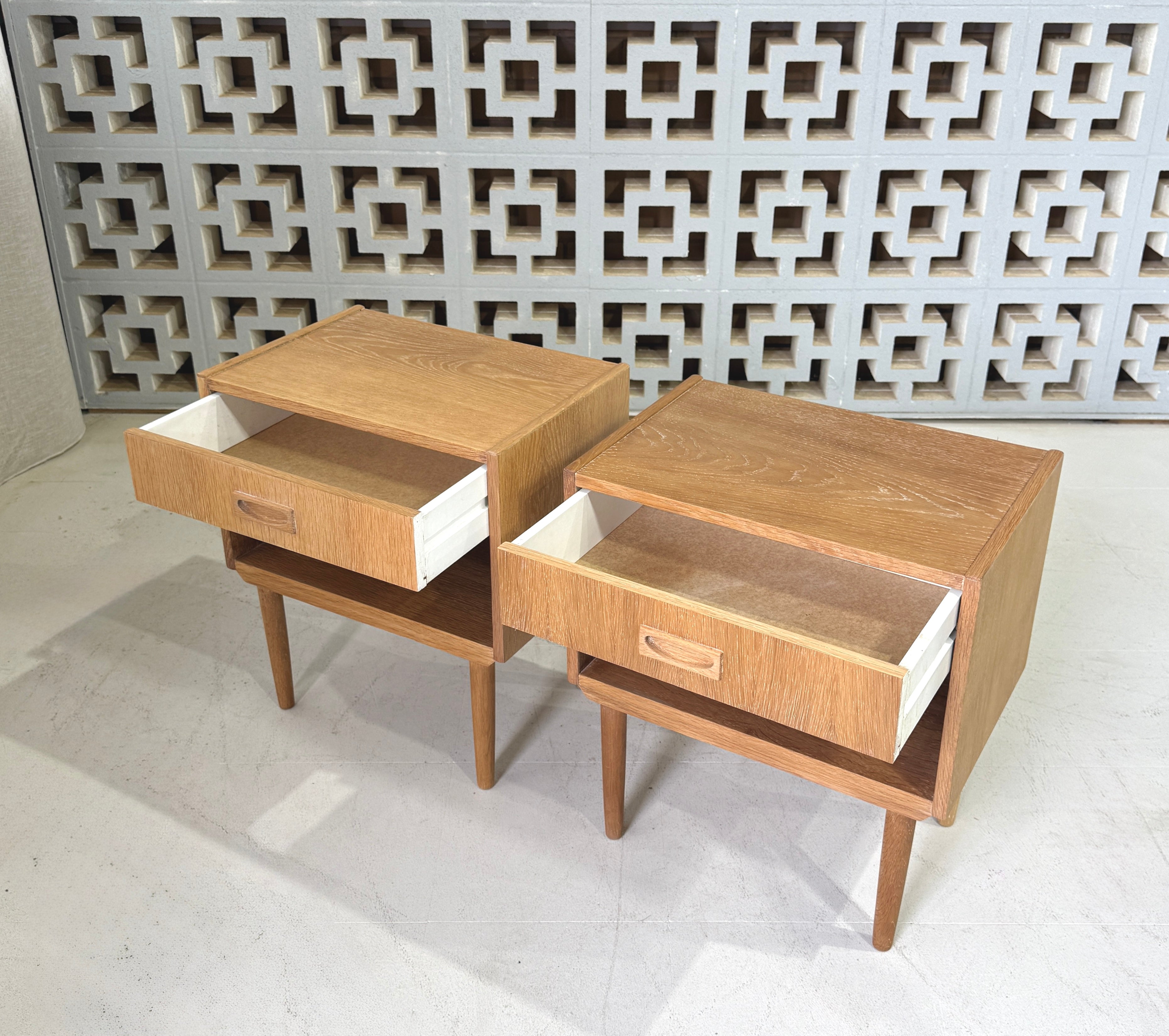 Pair of Danish Bedside Tables in Oak