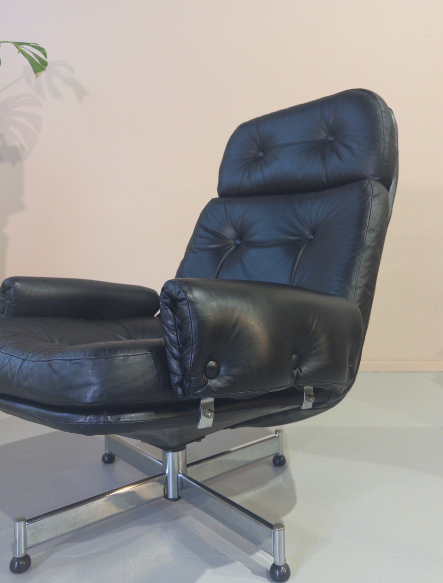 Danish Swivel Chair in Black Leather