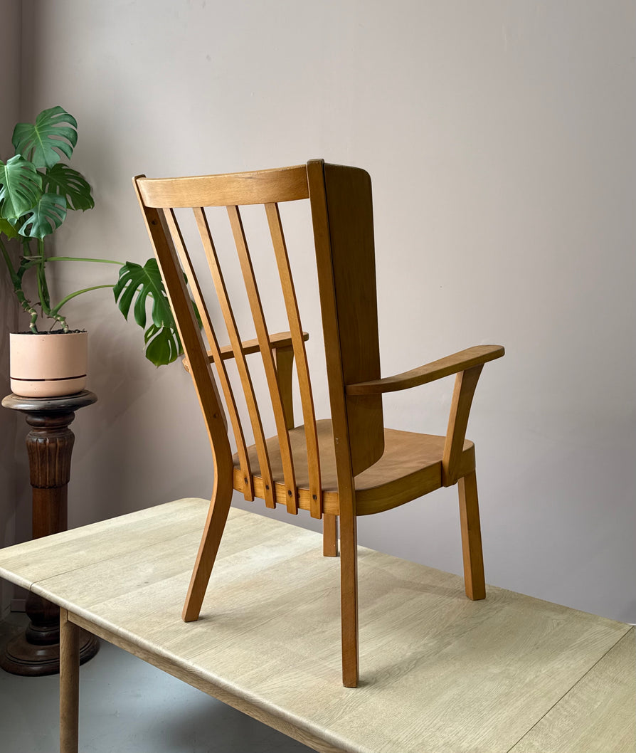 Fritz Hansen Canada Chair