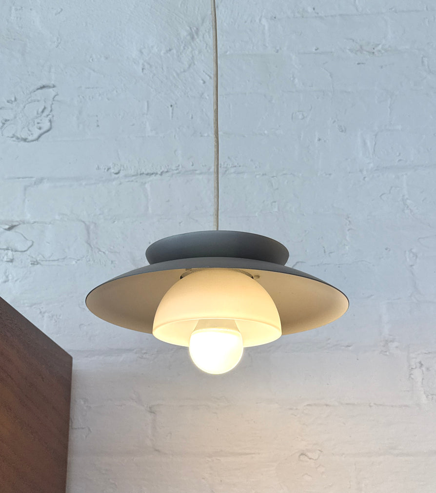 Jeka Metalryk Pendant in Grey & White