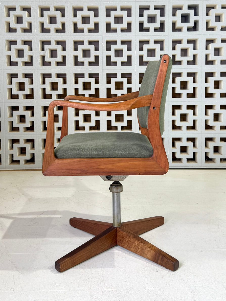 TH Brown Office Chair
