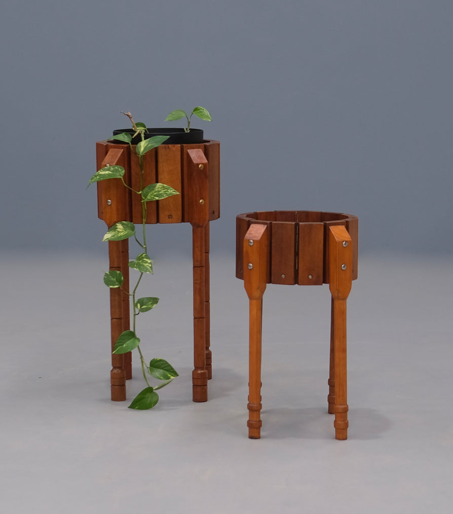 Set of Two Elevated Planters