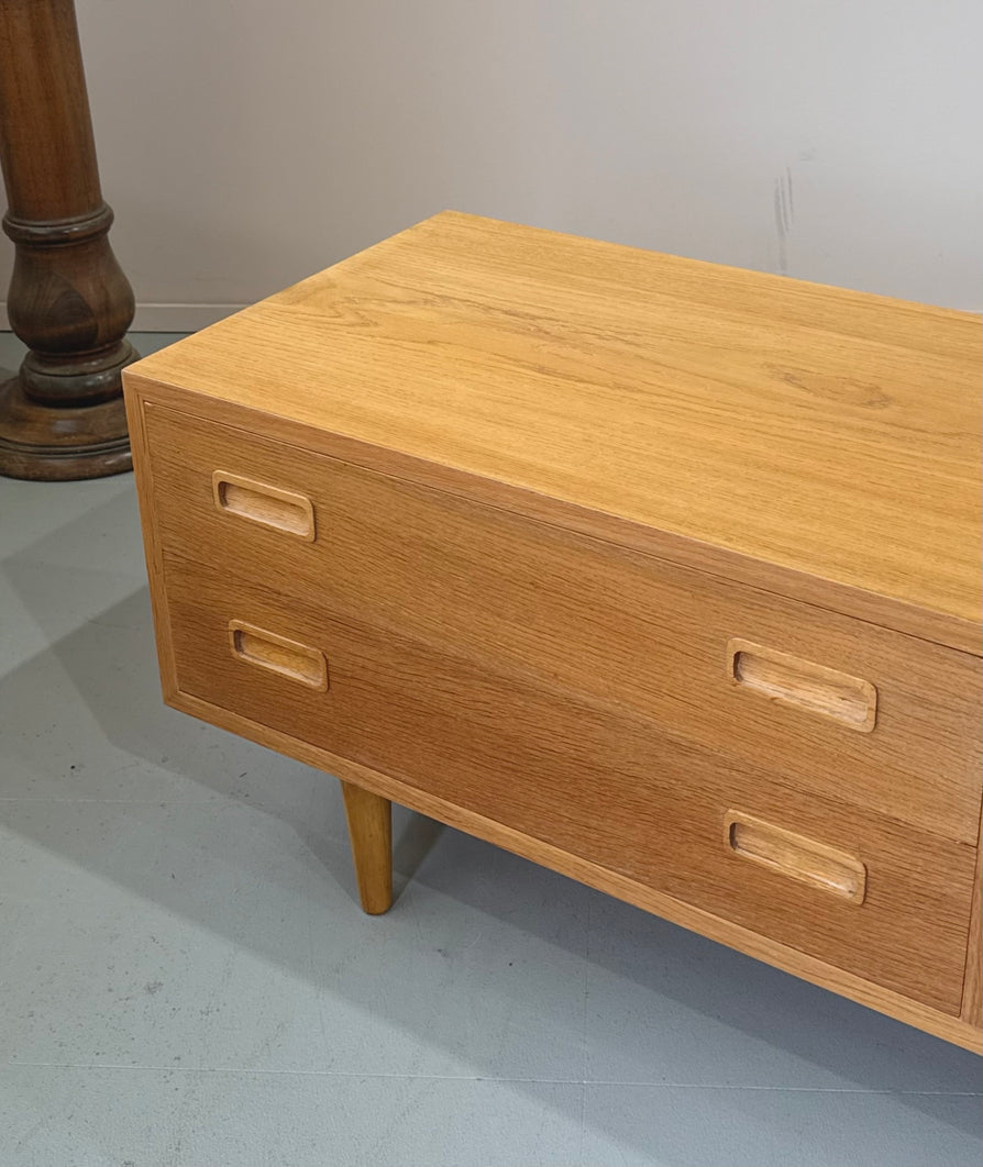 Hundevad Chest of Drawers in Oak