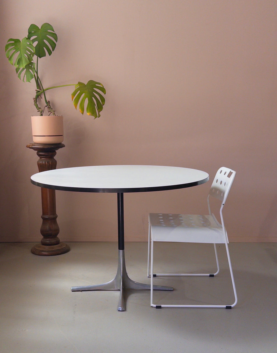Round Aristoc Varna Kitchen / Dining Table