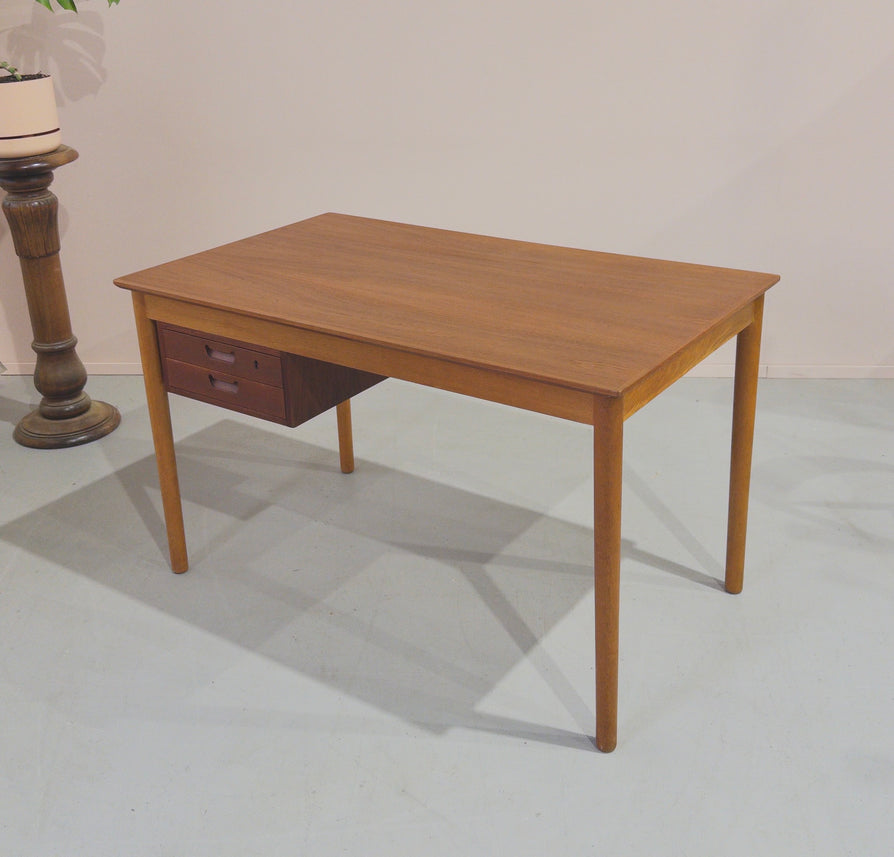 Danish Writing Desk in Teak & Oak