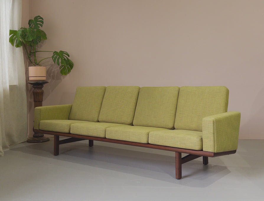 Hans J Wegner GE235/4 Sofa in Light Green Upholstery