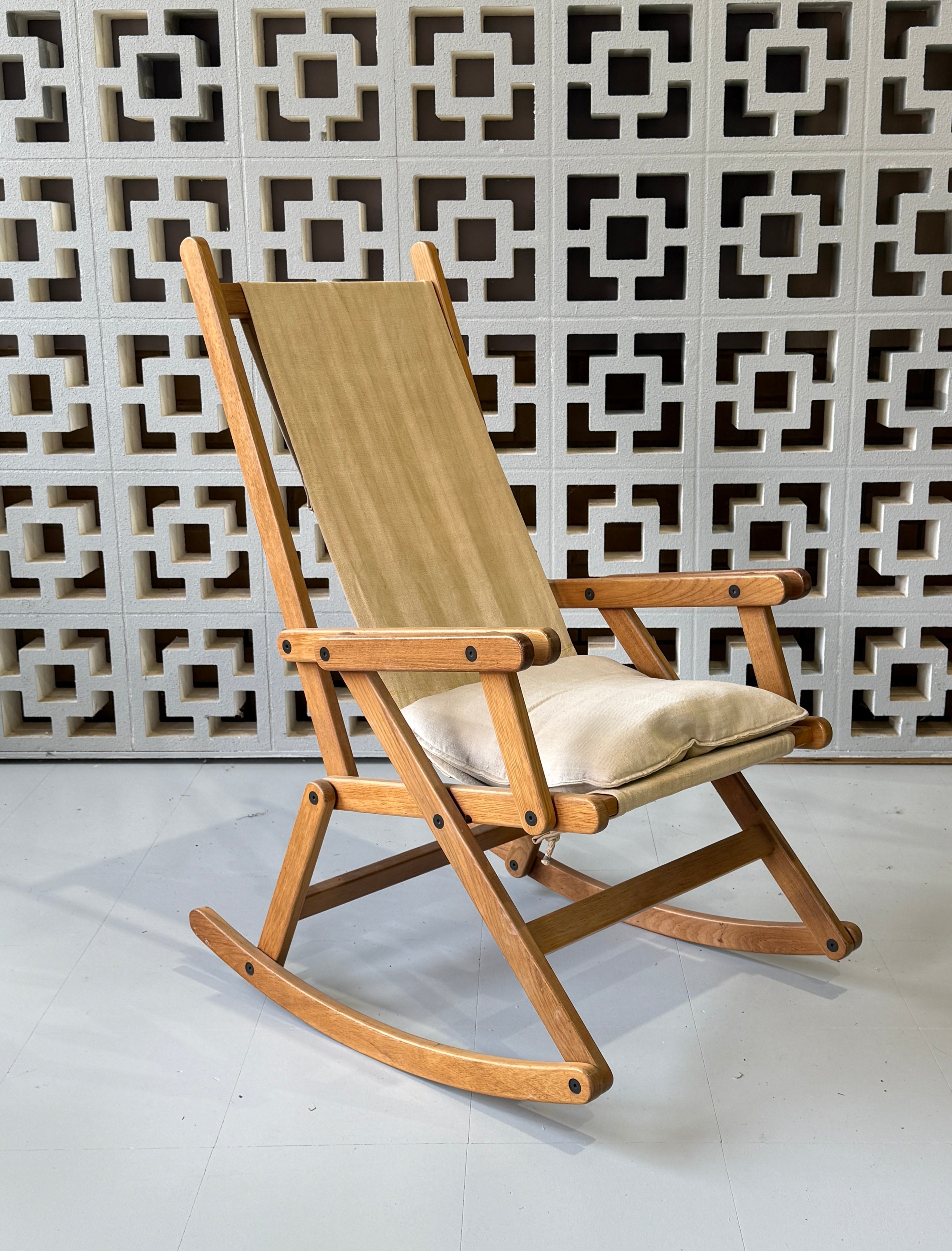 Middle Age Rocking Chair Mid-Century Rocking Chair – Grandfather's Axe