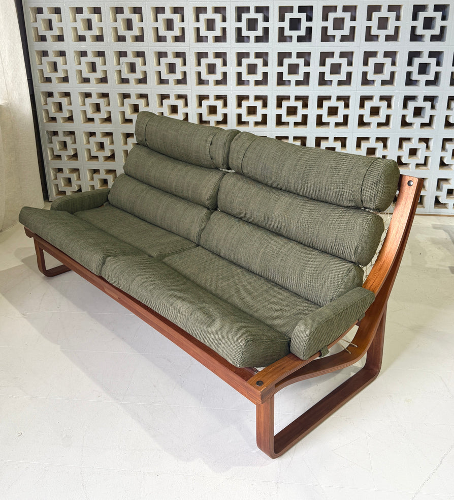 Tessa T4 Sofa in New Fabric