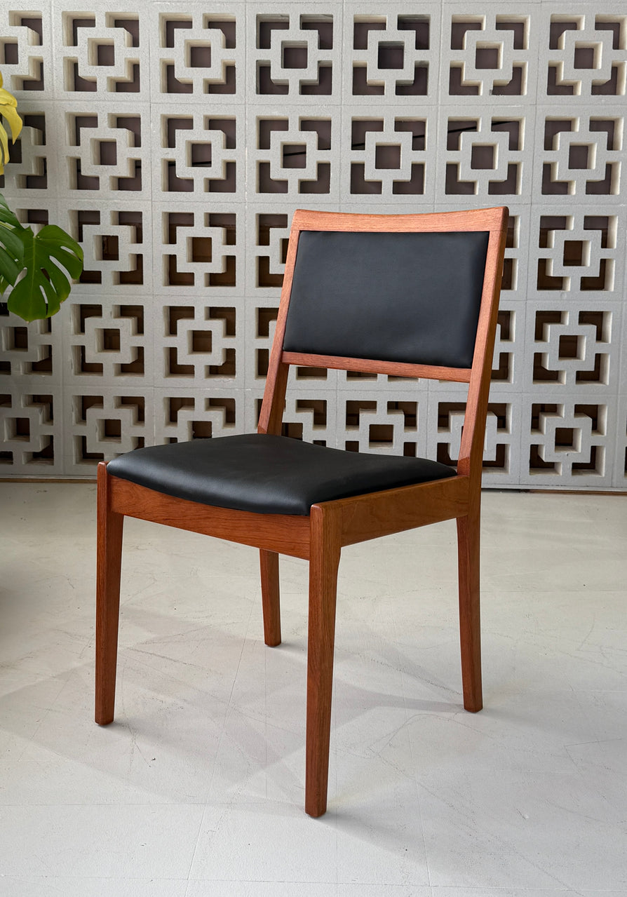 Six Parker 70 Dining Chairs in New Black Vinyl