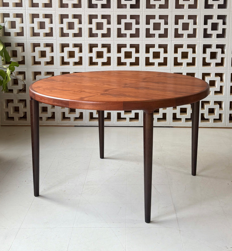 Skovmand & Andersen - Round Dining Table in Rosewood