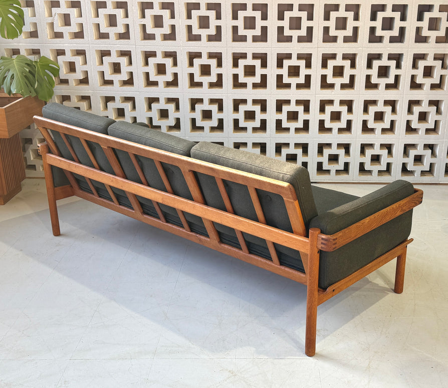 HW Klein Sofa in European Oak