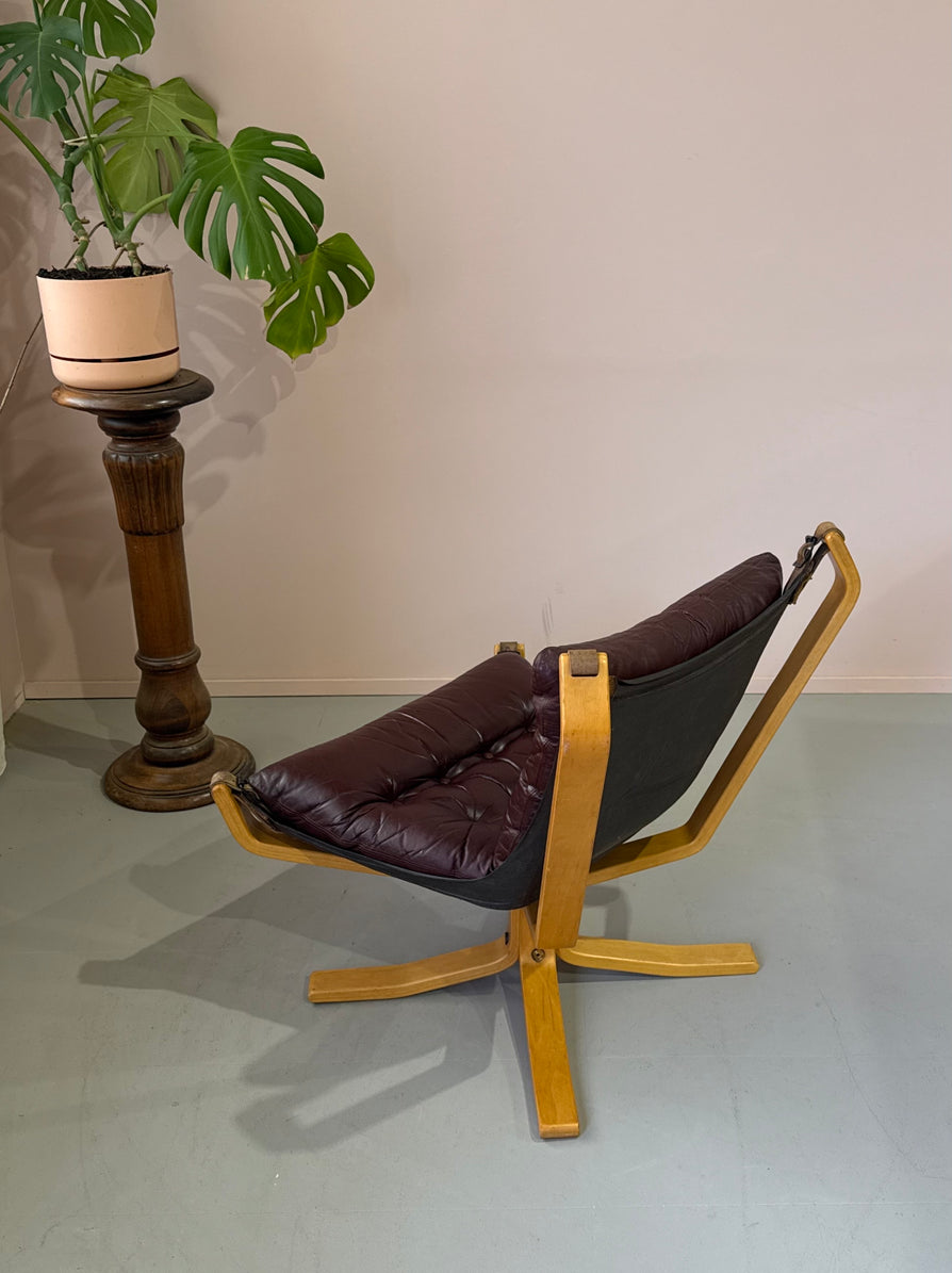 Superstar (Falcon) Lounge Chair in Ox-Blood Leather