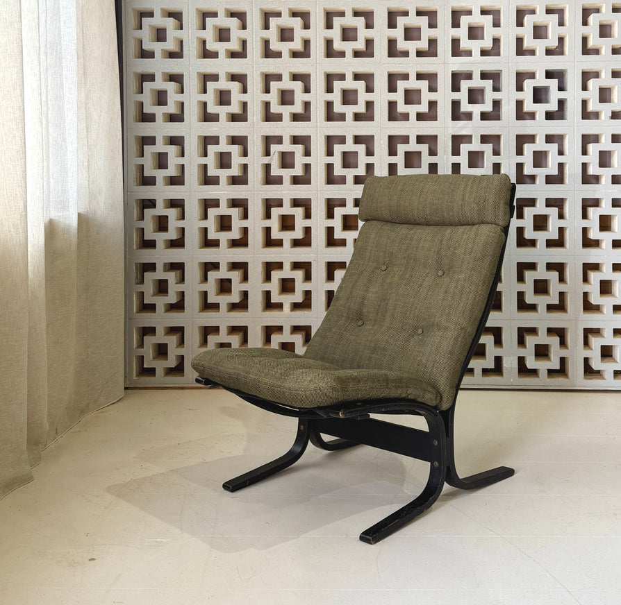 High-Back Siesta Chair in New Fabric