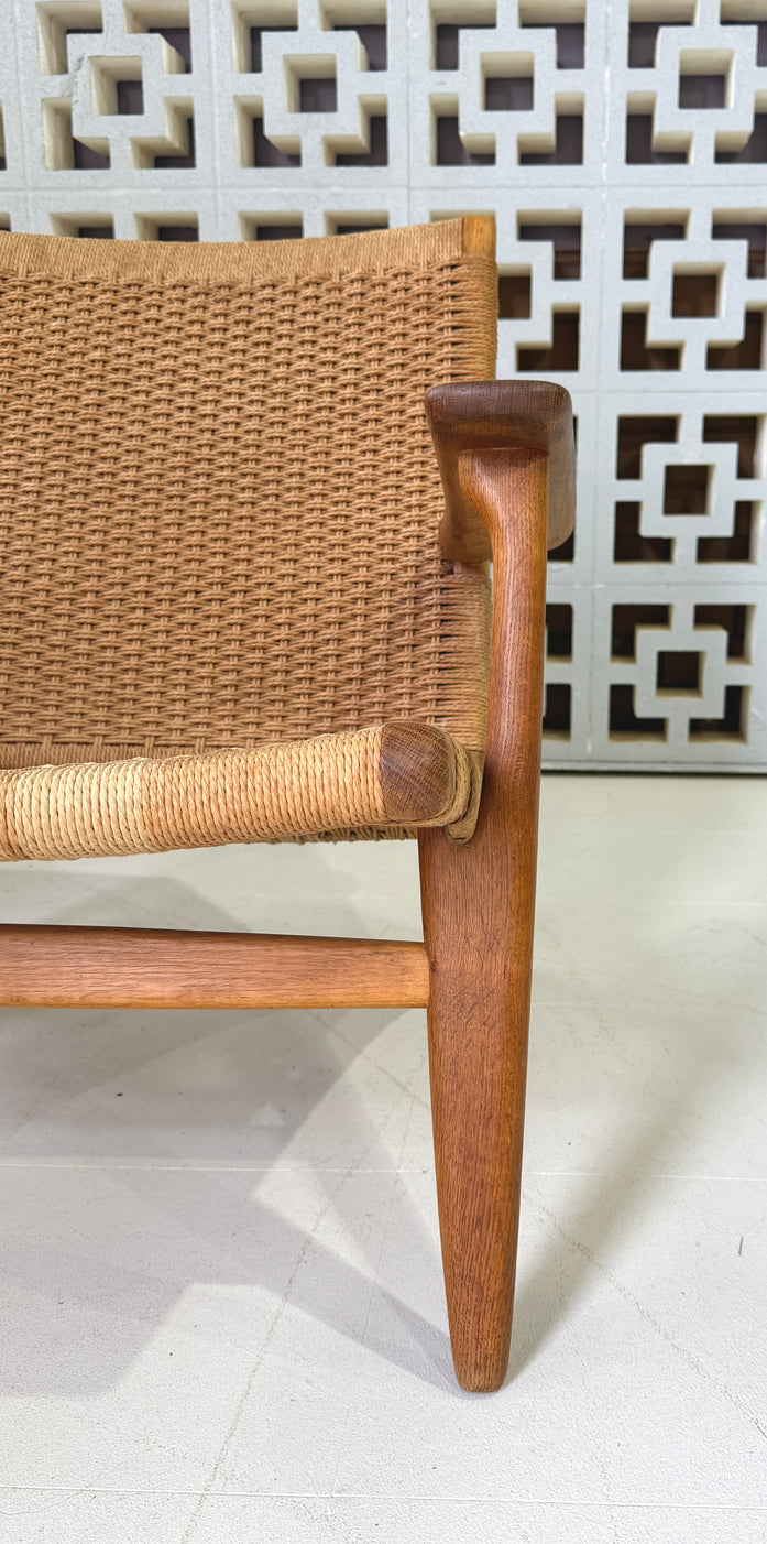 Hans J. Wegner CH25 Easy Chair