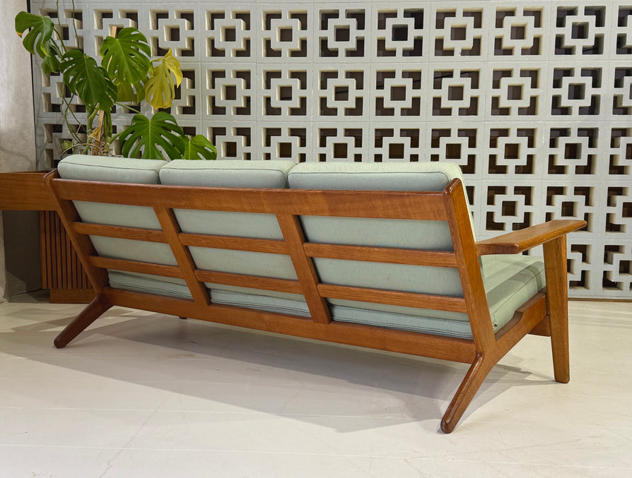 Hans Wegner GE290 Plank Sofa in Oak