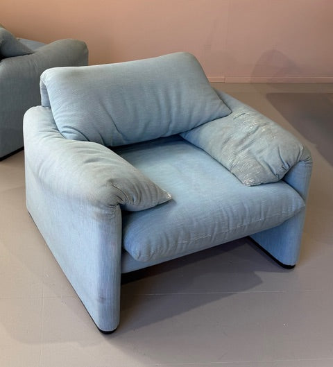 Cassina Maralunga Armchair (choose your upholstery)