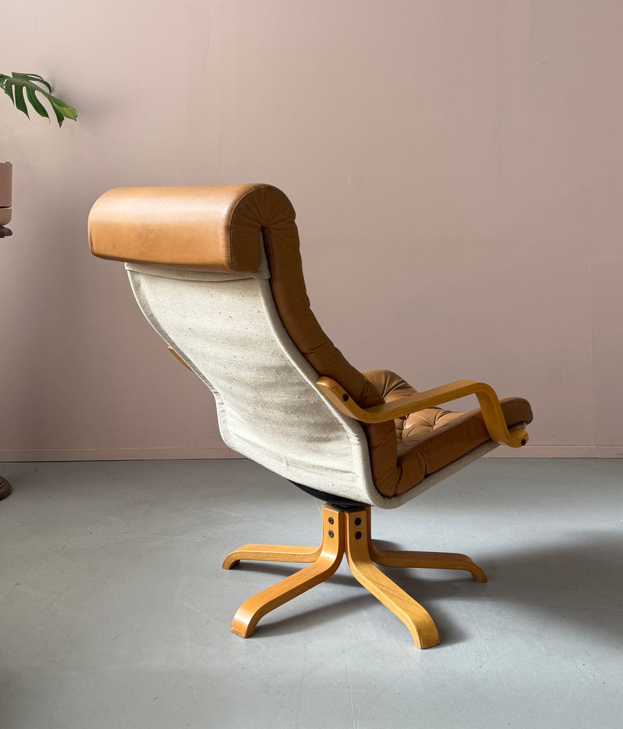 Poem Armchair and Footstool by Noburu Nakamura