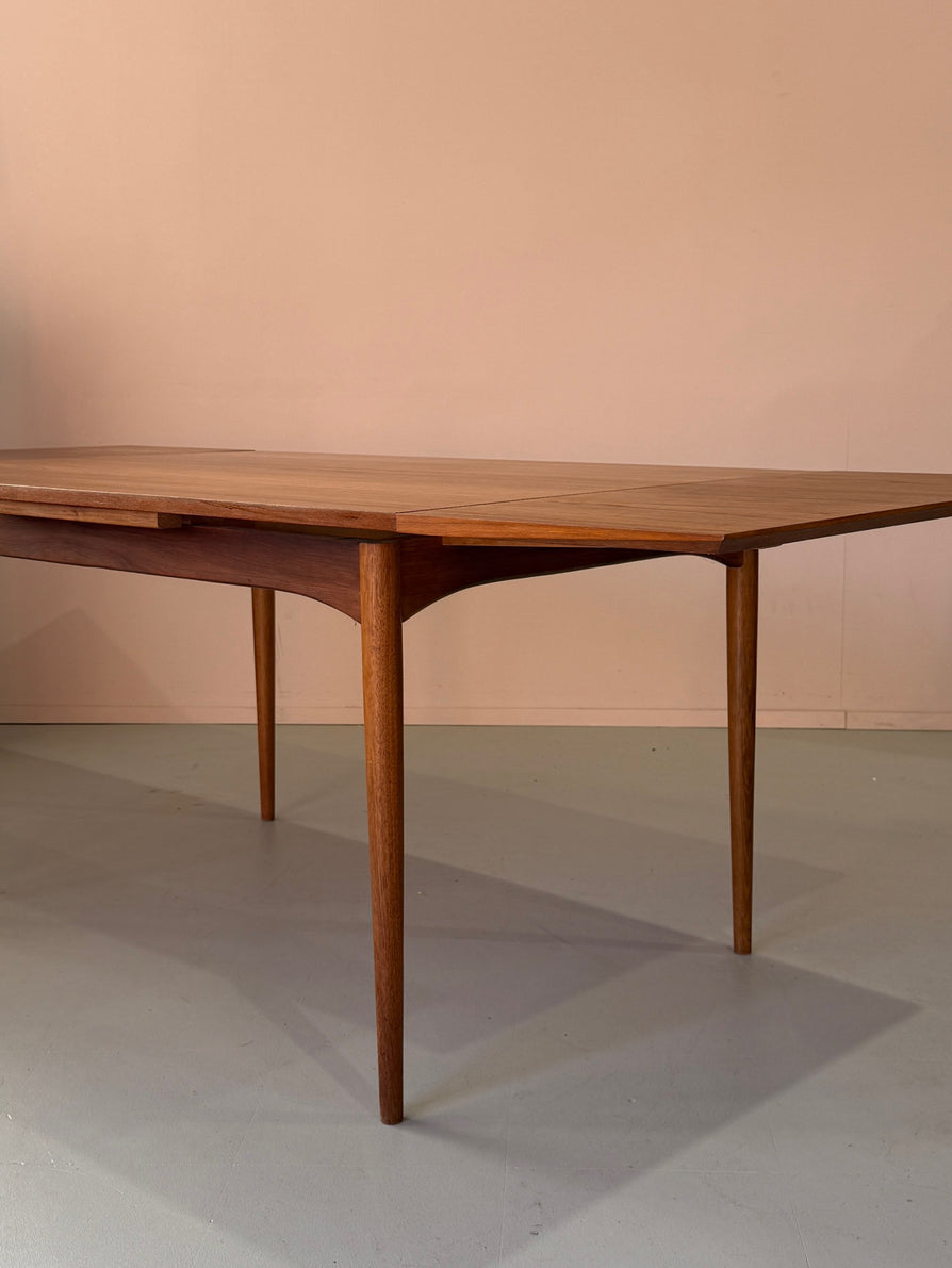 Parker Extension Dining Table